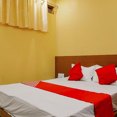 Oyo Hotel Shree Krishna Inn Rooms Surat Ngoại thất bức ảnh